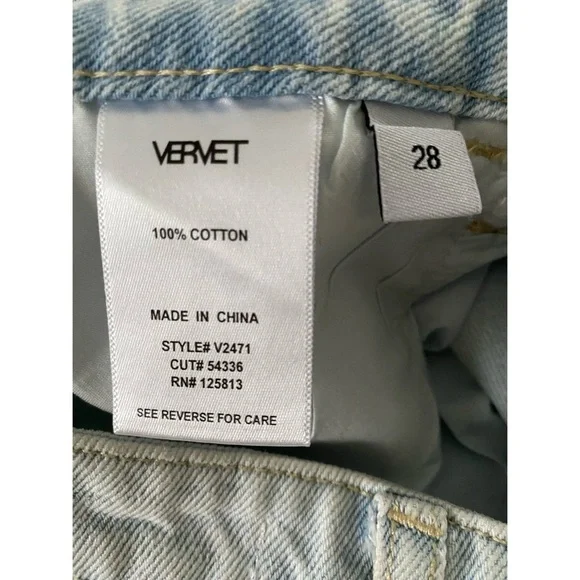 VERVET Ripped Flare Crop Jeans - Picture 11 of 11